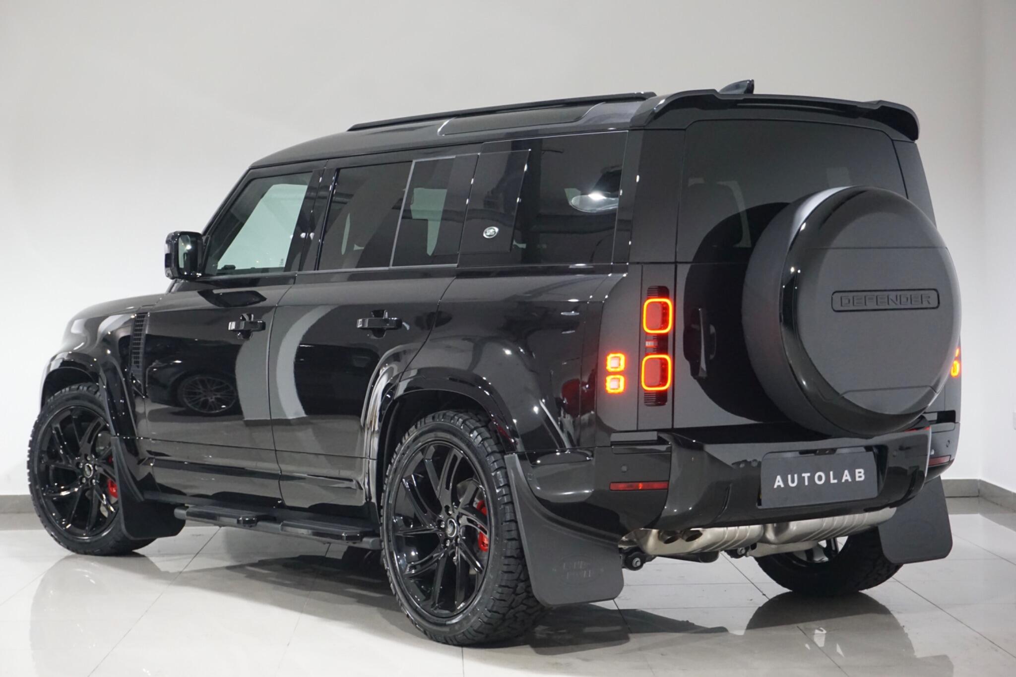 Land Rover Defender 110 3.0 D250 MHEV XS Edition SUV 5dr Diesel Auto 4WD Euro 6 (s/s) (250 ps)